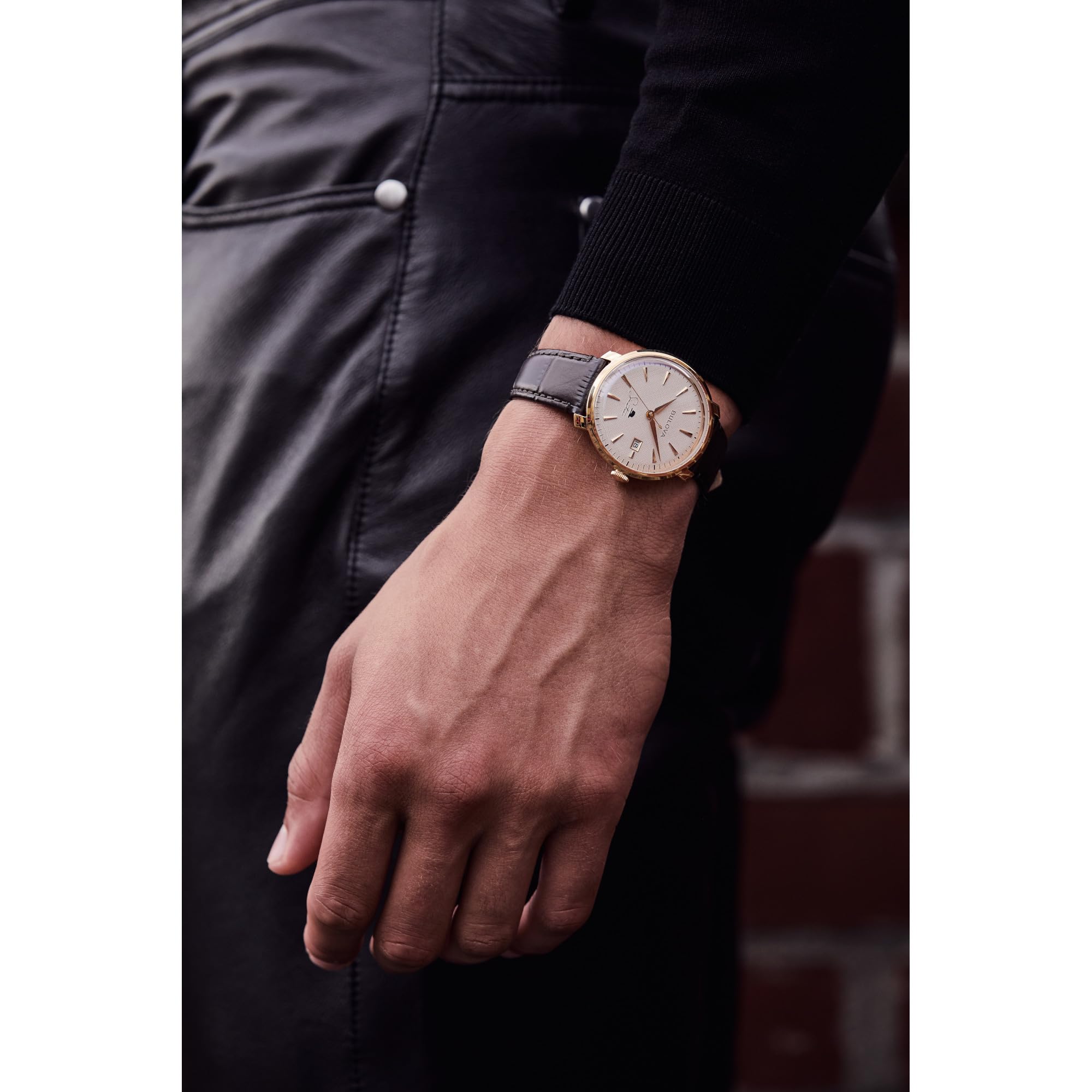 Bulova Men's Frank Sinatra 'The Best is Yet to Come' 3-Hand Swiss Automatic Date Watch, 42-Hour Preserve, Sapphire Crystal - Image 5